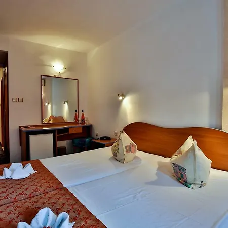 Otel Kamchia Park 3*